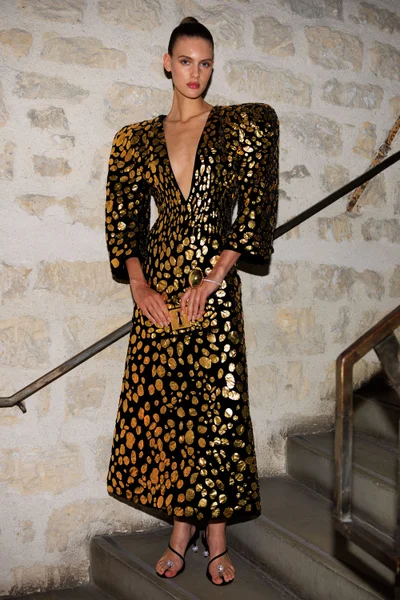 Look 4